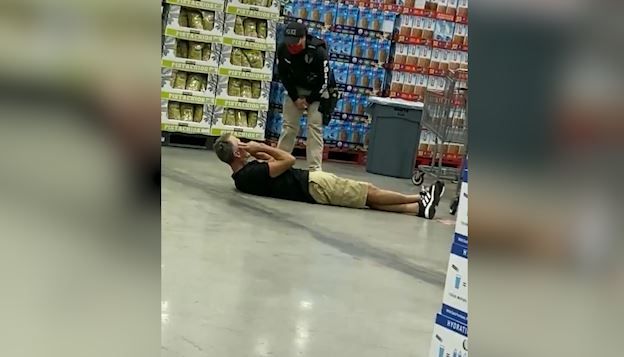 Man Refuses To Wear A Coronavirus Mask, Lays Down In Middle Of Store To Protest