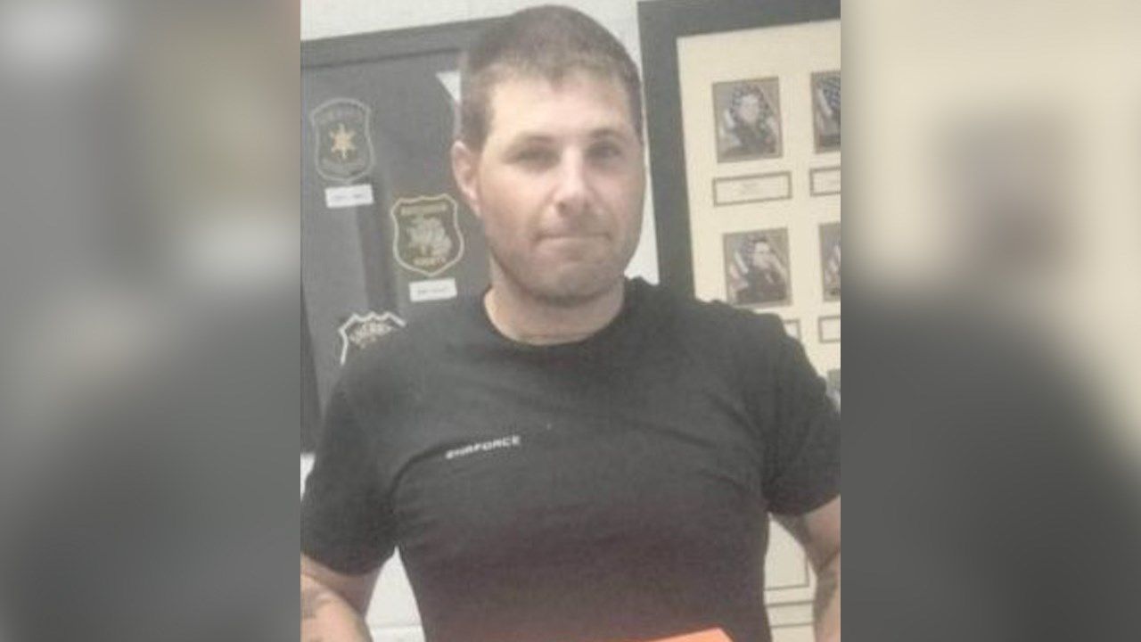 Sheriff's Office Searching for Man Wanted for Multiple Warrants in