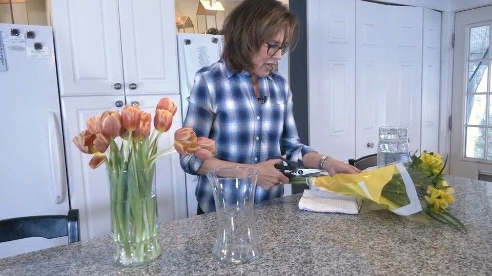 Making Cut Flowers Last Longer with Jill of All Trades