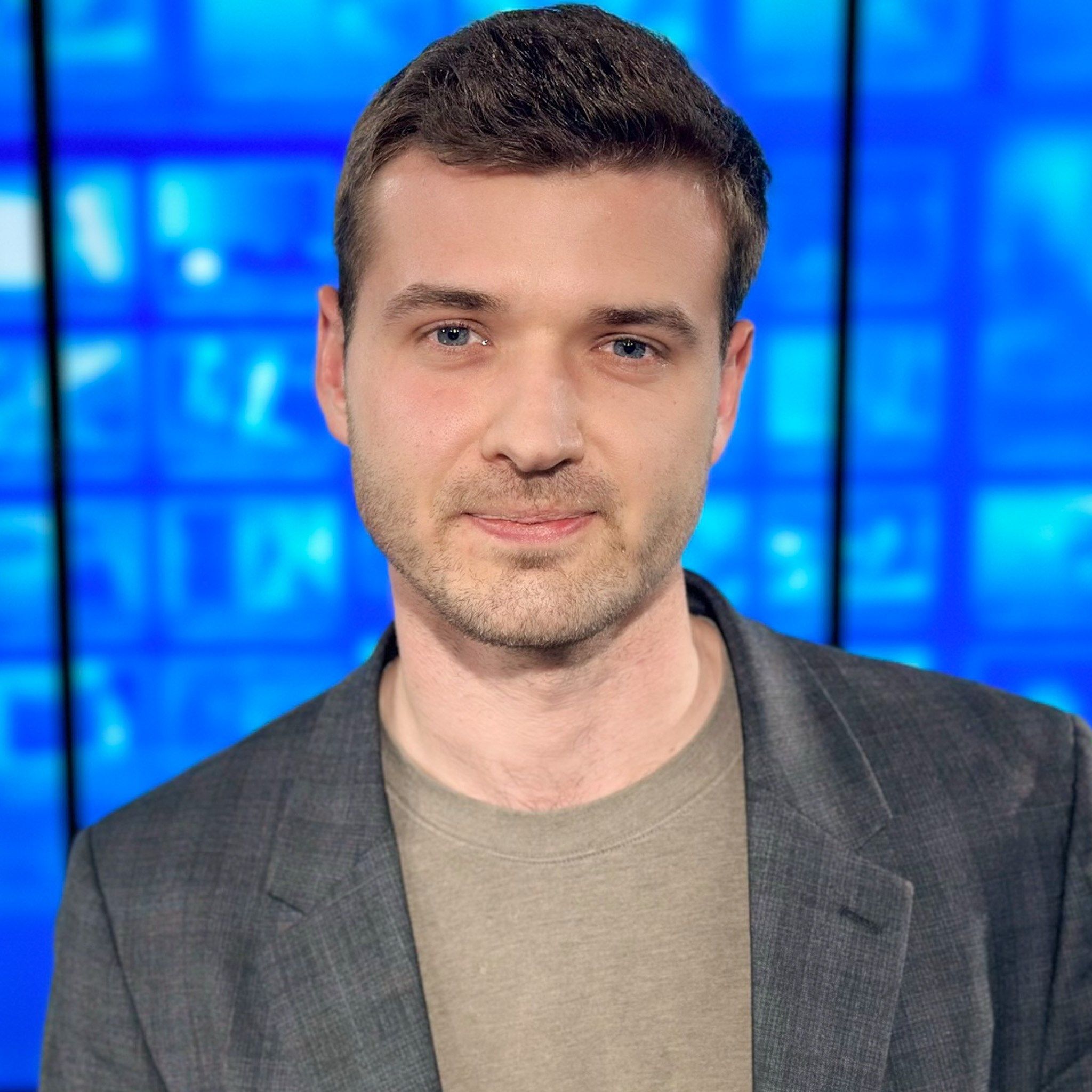 Ryan Thompson, International Correspondent