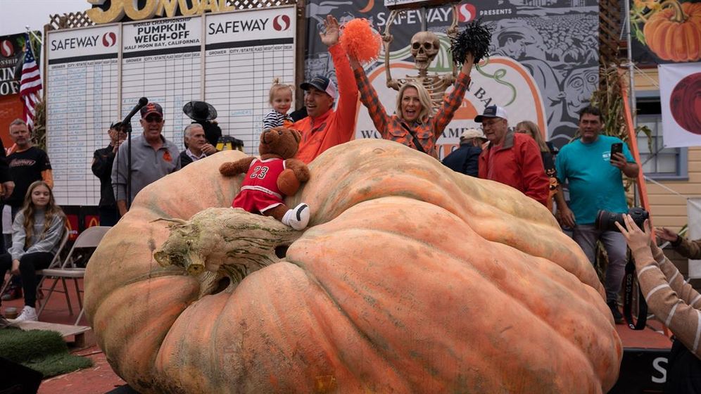 Travis Gienger poses with his winning pumpkin Oct. 9 in California.